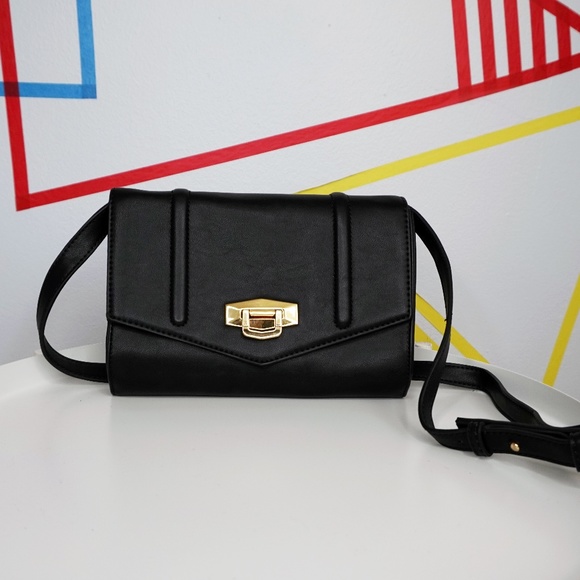 FOREVER 21 Little Black Bag